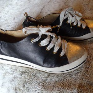 Ron White Nova Sneakers